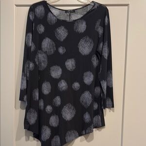 Comfy USA Black Tunic with Gray Scribble Dot Print